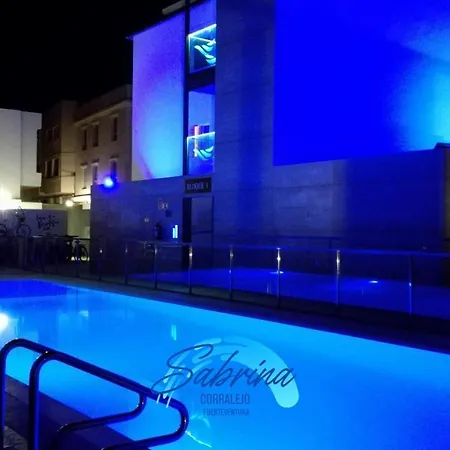 Grazioso Al Bristol Sunset Vista Apartment *