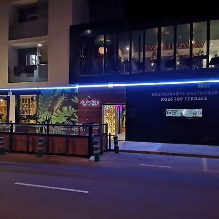 Апартаменты Grazioso Al Bristol Sunset Vista Con Air Conditioning